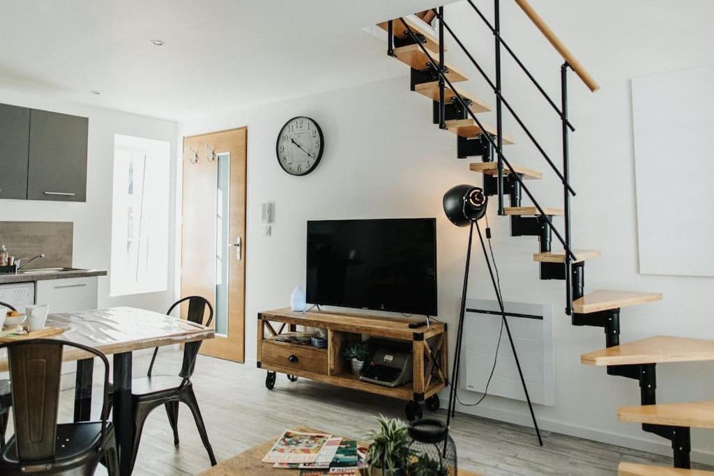 La Boheme Apartment แชร์บูร์ก อ็อง กงต็องแต็ง ภายนอก รูปภาพ